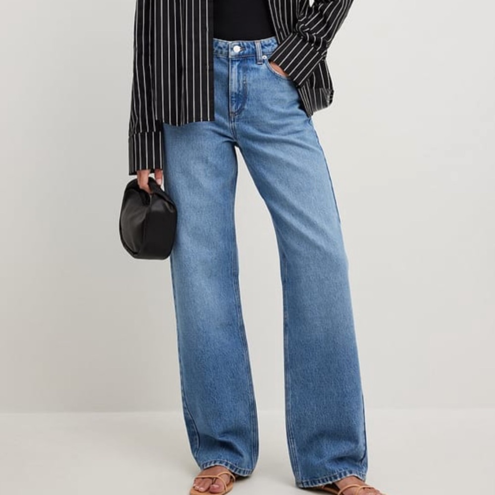 Straight Mid Waist Jeans